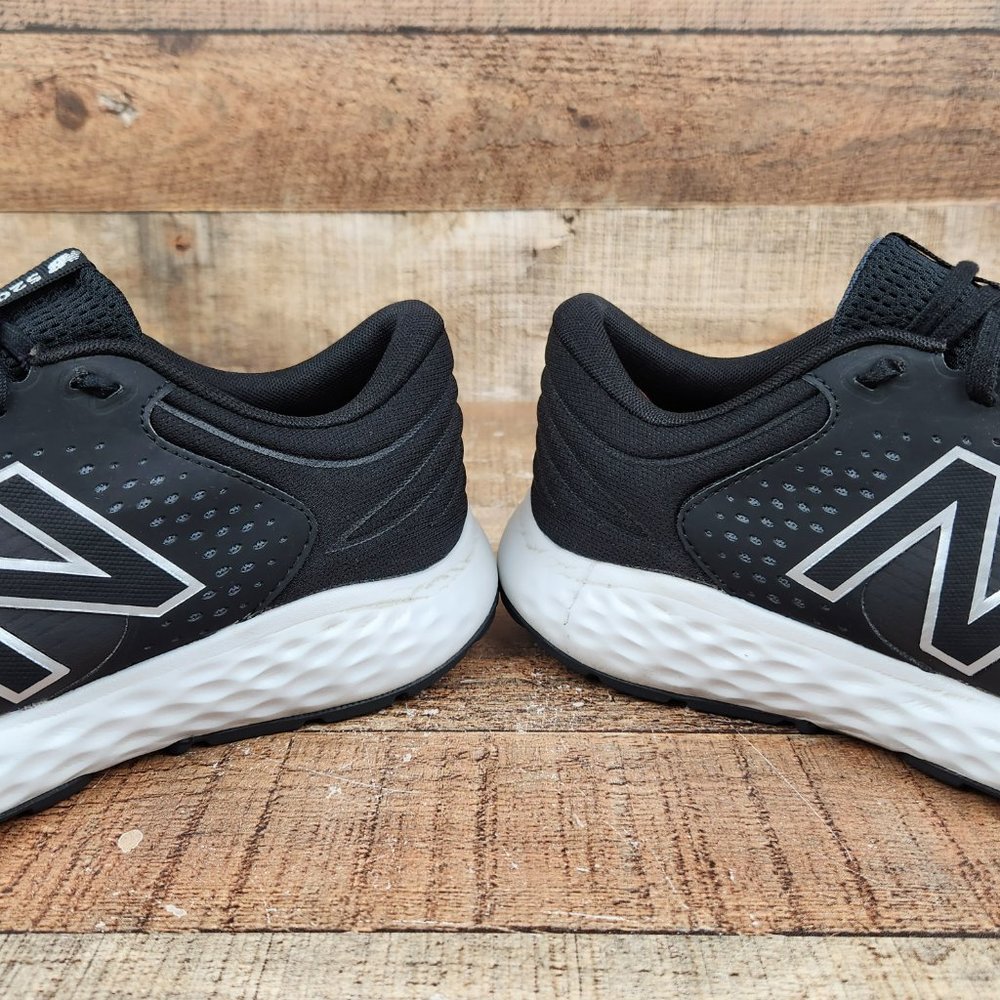 New Balance Men Sz 10.5 Wide 4E Black 520v7 Running Sneaker Comfort Athletic - Picture 4 of 9